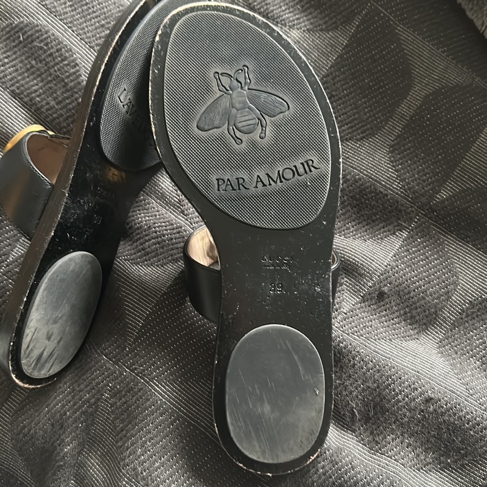 Gucci Double G leather thong sandal - Picture 7 of 10